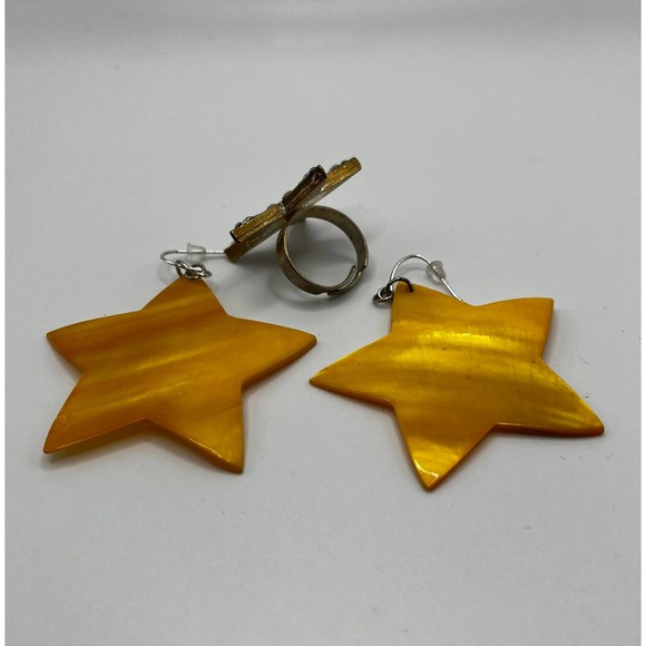 Star Shaped 80s Style Yellow Earrings & Ring Bling Costume Jewelry Lot - Picture 5 of 6
